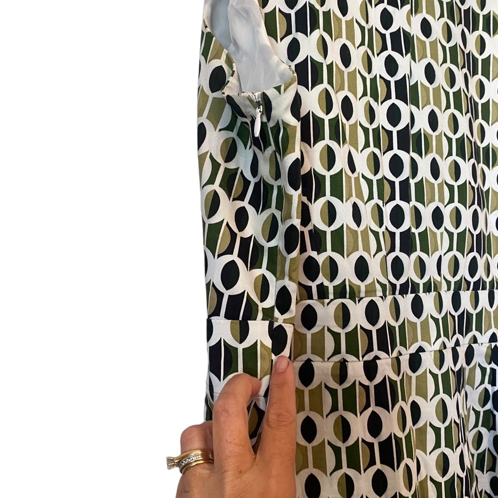 Julian Taylor Sleeveless Ruffled Dress with Retro Green Patterning - Picture 7 of 15